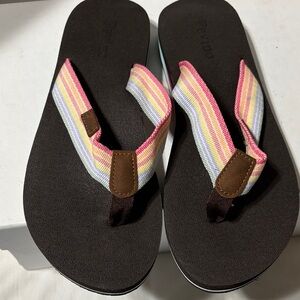 Pevino orthopedic Colorful Striped Flip Flops. Like new!